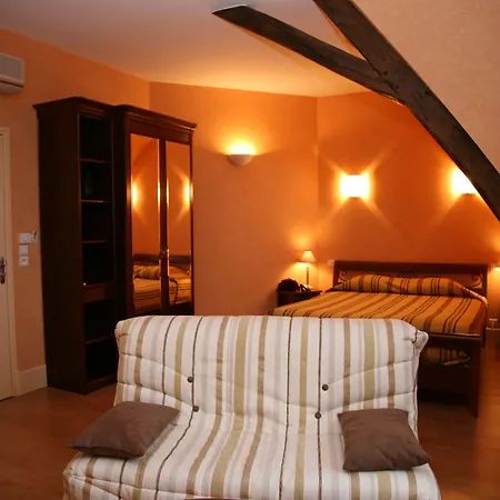 Отель Domaine De Chantemerle 3*