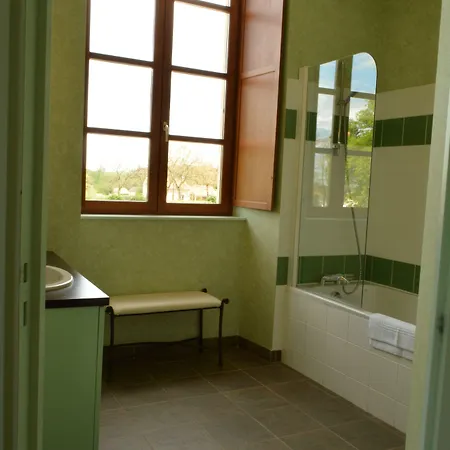 Domaine De Chantemerle 3*