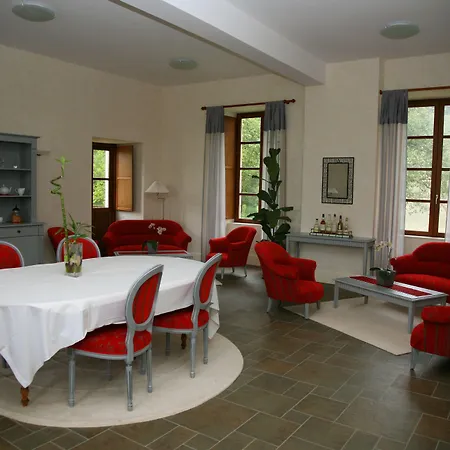 Отель Domaine De Chantemerle Мутье-су-Шантмерль