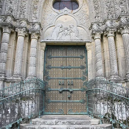 Hotel Domaine De Chantemerle 3*