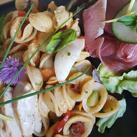 Domaine De Chantemerle 3*