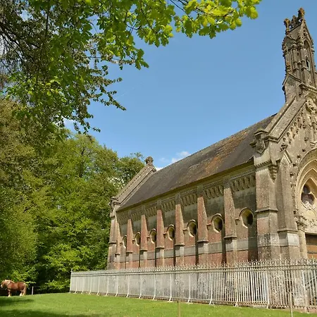 Отель Domaine De Chantemerle 3*