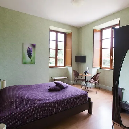 Domaine De Chantemerle Отель 3*