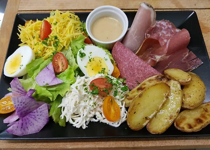 Hotel Domaine De Chantemerle