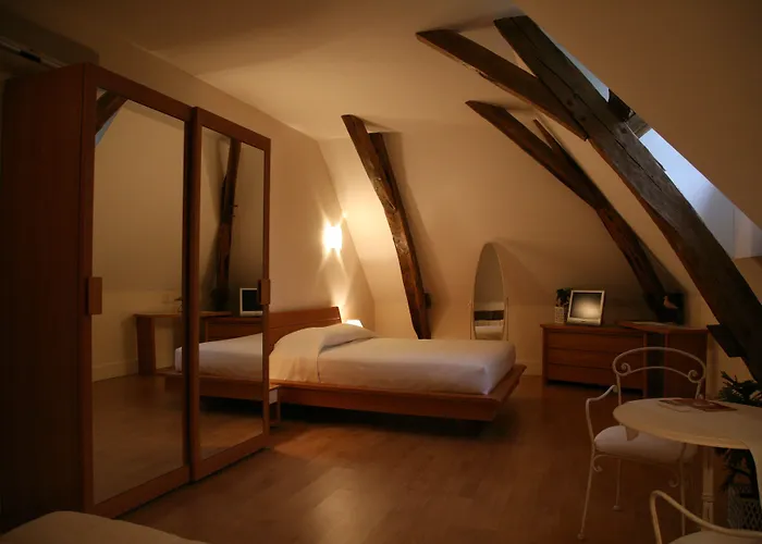 Domaine De Chantemerle Hotel