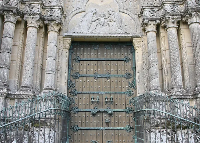 Hotel Domaine De Chantemerle 3*