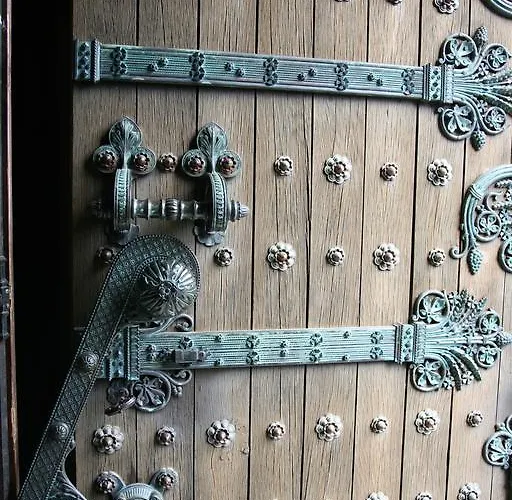 Hotel Domaine De Chantemerle 3*